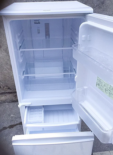 シャープ ノンフロン冷凍冷蔵庫（140L）
