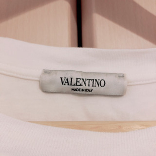 バレンティノ Tシャツ　M 半額！