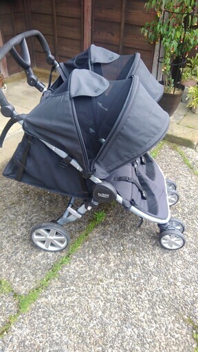 Britax B-AGILE DOUBLE(ブリタックス ビアジャイル ダブル) 2人乗り