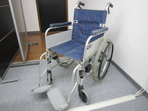 【中古】　車椅子 　NICK製　自走式