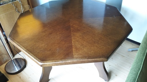 コスガの8角形木製ダイニングテーブル トラタロウ 国頭のテーブル ダイニングテーブル の中古あげます 譲ります ジモティーで不用品の処分 コスガの8角形木製ダイニングテーブル トラタロウ 国頭のテーブル ダイニングテーブル の中古あげます 譲ります ジモティーで不用品の処分