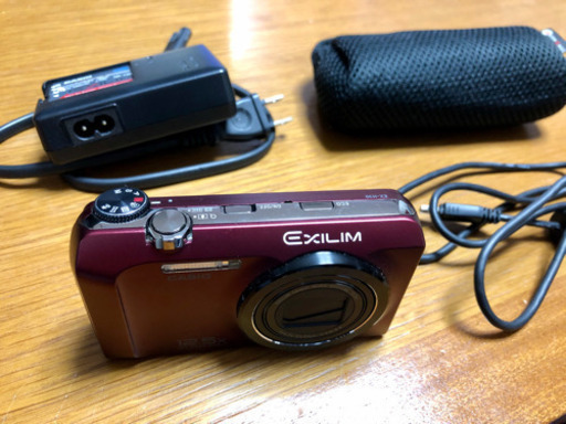 デジタルカメラ　CASIO EXILM EX-H30