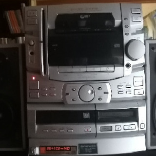 パイオニア製　CD、ＭＤ、カセット、ＡＭ・ＦＭラジオ対応ステレオコンポ