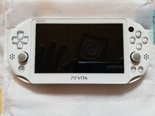 PlayStation®Vita　PCH-2000シリーズ