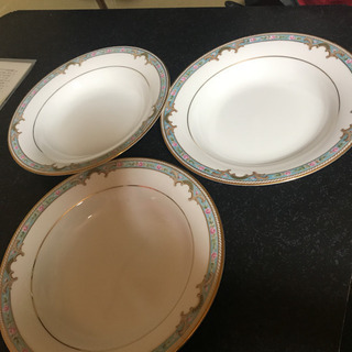 お皿です　white Jhadow 3枚セット　皿