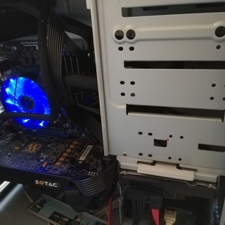 【値下げします】¥38000→¥32000 I7-2700K 16G GTX570 SSD - 砂川市