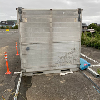 シャッター付倉庫（鍵なし）