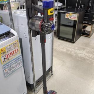 【6ヵ月保証】参考定価￥52,800 2018年製 dyson ダイソン サイクロン掃除機 V8 Fluffy 最長運転40分 人気のダイソン♪