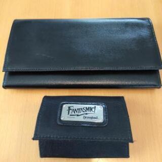 格調ある美品　光沢のある黒の革で丁寧に制作された長財布 