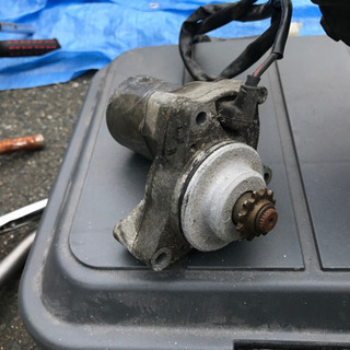 取引完了しました！マグナ50 エンジン 実働外し 室内ストック セルモーター付き 取引完了しました！マグナ50 エンジン 実働外し 室内ストック セル
