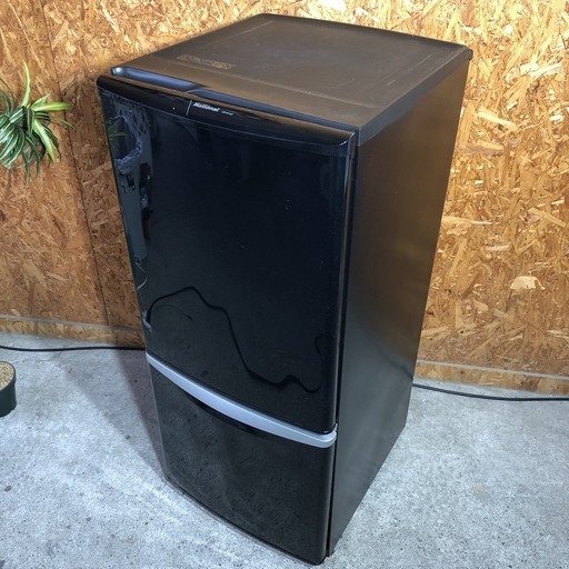 ナショナル　２ドア冷蔵庫　１３５L 　ブラック