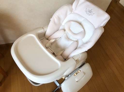 【決まりました】コンビ　オートスウィング　ハイローチェア　電動