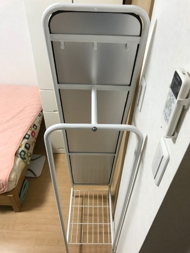短期使用 美品 ニトリハンガーラック付スタンドミラーストレージ ラポール 谷町六丁目のミラー 鏡の中古あげます 譲ります ジモティーで不用品の処分 短期使用 美品 ニトリハンガーラック付スタンドミラーストレージ ラポール 谷町六丁目のミラー 鏡の中古あげます 譲ります ジモティーで不用品の処分