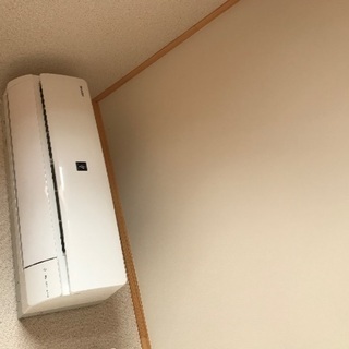 季節、空調家電 エアコン　中古　美品　取付費用込み