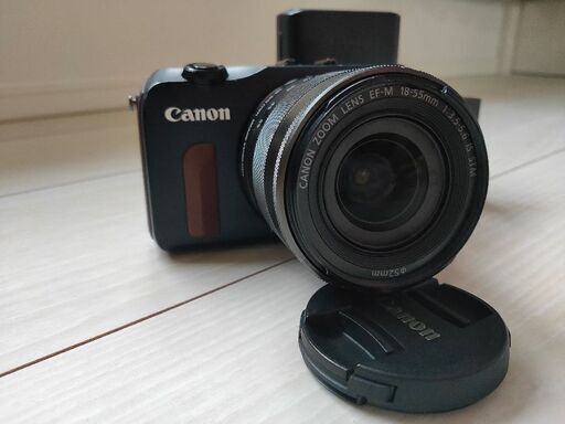 Canon ミラーレス一眼カメラ EOS M