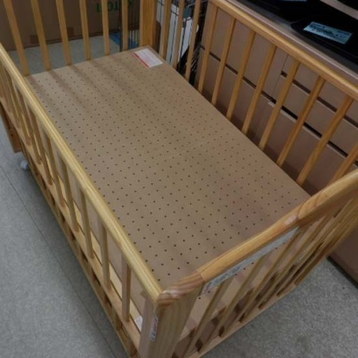 ベビーベッド カトージ 120×70サイズ キャスター付き KATOJI ナチュラル 高さ3段階 荷物置き天板付き ペイペイ対応 札幌市西区西野 ベビーベッド カトージ 120×70サイズ キャスター付き KATOJI