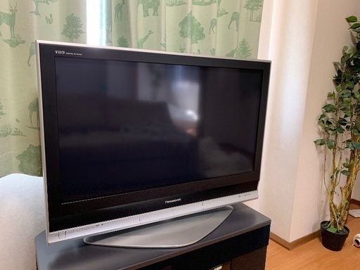 37型パナソニックのTVです。