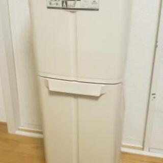 【決まりました】ペダル式ごみ箱 33L ベージュ 分別用ペダルペ...