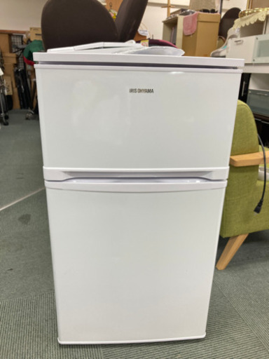 2019年製 アイリスオーヤマ ノンフロン冷凍冷蔵庫 AF81-W 81L