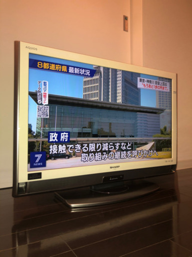SHARP AQUOS 32V型液晶テレビ　ケーブル付分波器　リモコン付
