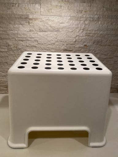 Ikea 踏み台 ステップ 高さ約30cm Natsu 用賀のキッズ用品 その他 の中古あげます 譲ります ジモティーで不用品の処分 Ikea 踏み台 ステップ 高さ約30cm Natsu 用賀のキッズ用品 その他 の中古あげます 譲ります ジモティーで不用品の処分