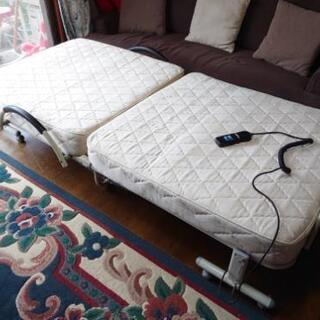 折り畳みベッド(シングル・電動リクライニング)
