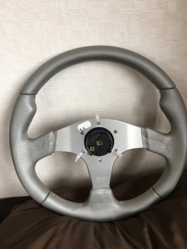 譲渡完了》MOMOステアリング シルバージェット(廃盤) | qsfirst.sg