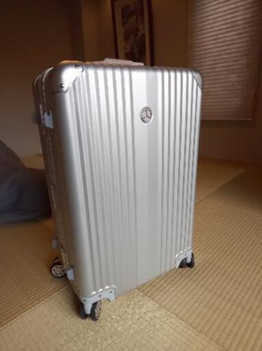 メルセデスベンツ スーツケース