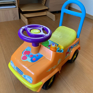 子供用の車のおもちゃ差し上げます。