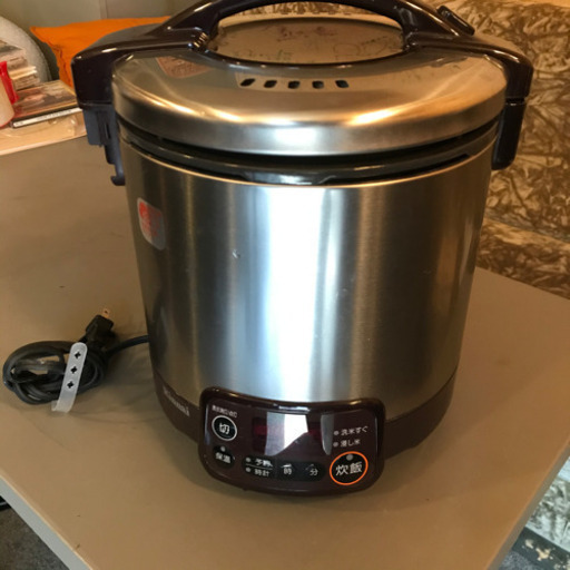 ガス炊飯器タイマー付き リンナイ 5合炊き 都市ガス 2015年式 | inmarco.ae