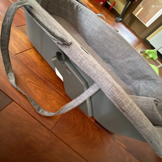 STOKKEストッケ エクスプローリー キャリーコット美品 未使用に近い グレー
