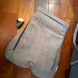 STOKKEストッケ エクスプローリー キャリーコット美品 未使用に近い グレー