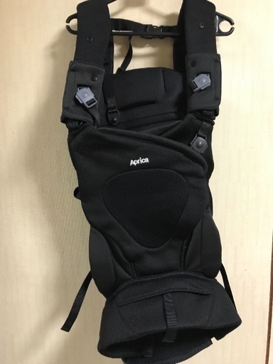 値下げ！Aprica 通気性の良いオールメッシュの抱っこひも