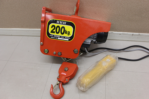長期保管品 スリーエッチ H.H.H 電気ホイスト 100V 200kg ZS200D(3564axxY)