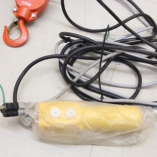 長期保管品 スリーエッチ H.H.H 電気ホイスト 100V 200kg ZS200D(3564axxY)