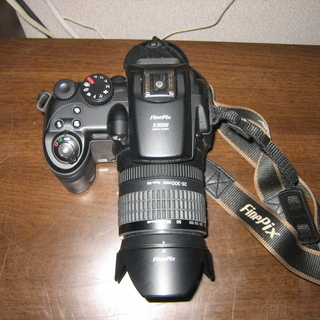 FINEPIX 　S9000一眼レフカメラ