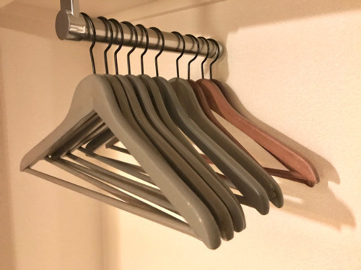 Ikea イケアハンガー木製ハンガー10本セットカラーミックス Ss S 梅屋敷の洗濯用品 ハンガー の中古あげます 譲ります ジモティーで不用品の処分