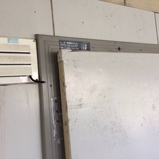 ホシザキプレハブ冷凍庫 本体のみ 屋内用 外寸サイズ約：横400cm奥行き200cm高さ240cm 