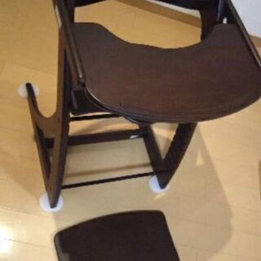 木製のベビーチェア 超美品 ブラウン