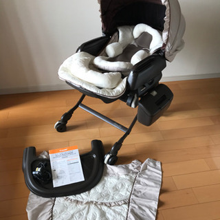 近隣お届け可】コンビ ネムリラ オートスウィング プレミアムダッコ 