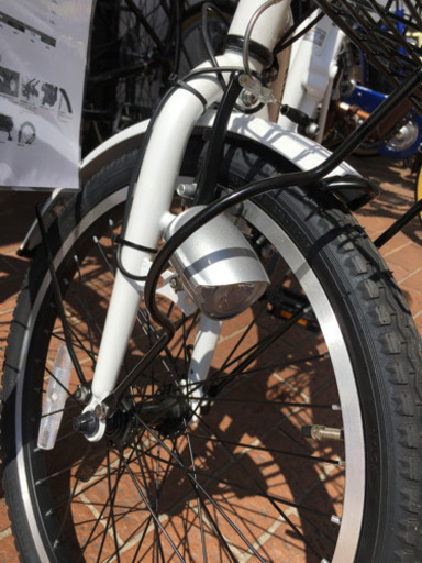 21テクノロジー 折り畳み 20インチ 電動アシスト自転車 ミニベロ 白 未 