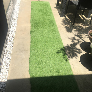 人工芝（縦:6m42cm × 横:92cm ) × 3つ