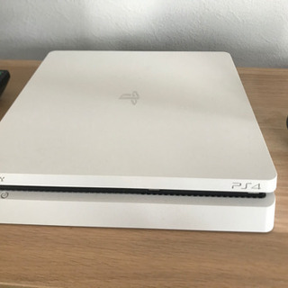 PS4本体(白)+ソフト3本