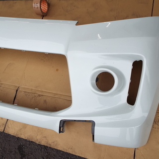 ＭＨ４４Ｓ　ワゴンＲスティングレー　Ｆバンパー　パールホワイト