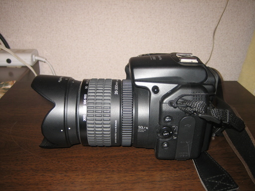 程度の良い富士フイルムの一眼レフカメラファインピックスS-9000