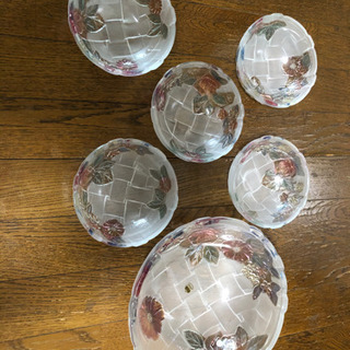 SOGAガラス　サラダ鉢（花柄）セット