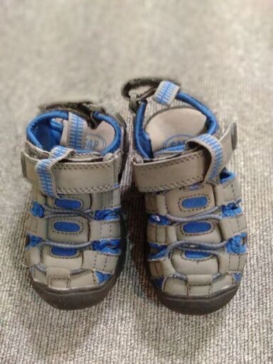 Gapサンダル13センチ Komayu 東大島のキッズ用品 子供用シューズ の中古あげます 譲ります ジモティーで不用品の処分