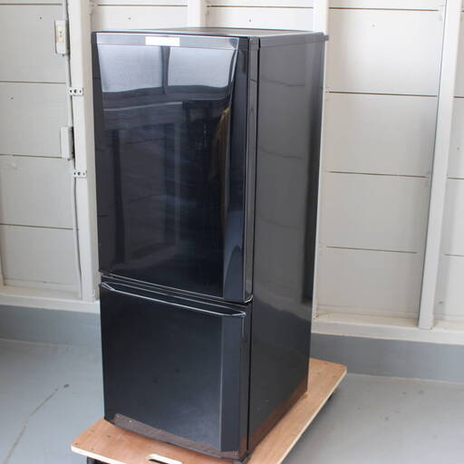T019) ☆近隣配送無料・直取り割引き・下取りサービス有☆MITSUBISHI 三菱 146L 2ドア 冷凍冷蔵庫 MR-P15C-B 2018年製