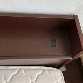 クイーンベッド。無料配送できます。