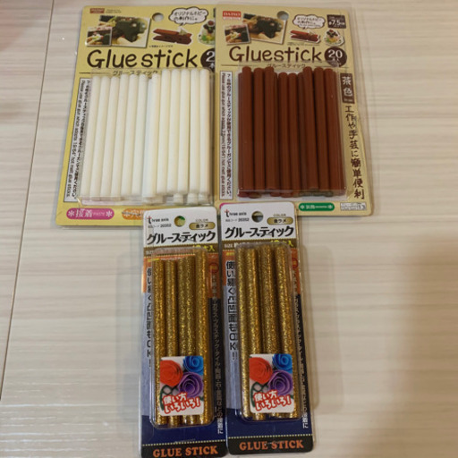グルースティック白 茶色 金ラメ Yudae 中目黒のその他の中古あげます 譲ります ジモティーで不用品の処分 グルースティック白 茶色 金ラメ Yudae 中目黒のその他の中古あげます 譲ります ジモティーで不用品の処分